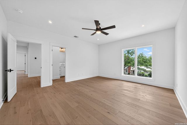 255 CLAYWELL DR, Alamo Heights, TX 78209