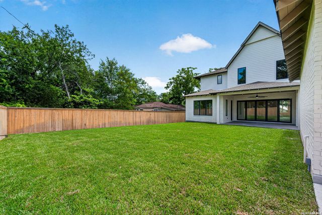 255 CLAYWELL DR, Alamo Heights, TX 78209