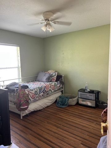 2301 SE Mariola Avenue SE, Port St. Lucie, Port St Lucie, FL 34952
