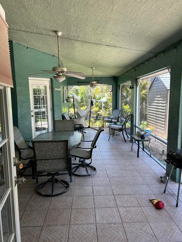 2301 SE Mariola Avenue SE, Port St. Lucie, Port St Lucie, FL 34952