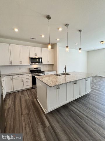 6130 BELAY DR, Richmond, VA 23234