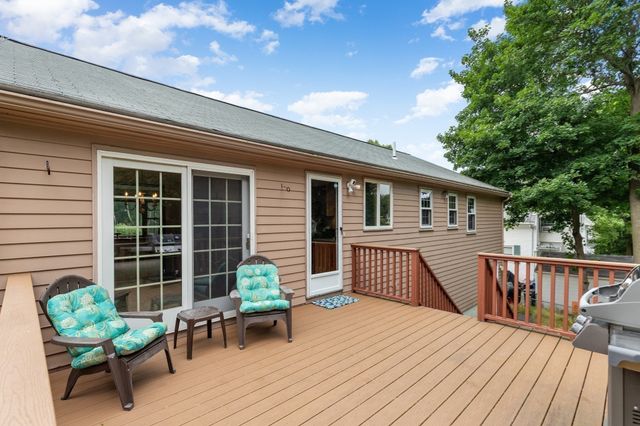 4 West St, Wakefield, MA 01880
