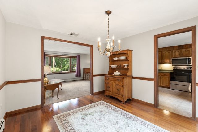 4 West St, Wakefield, MA 01880