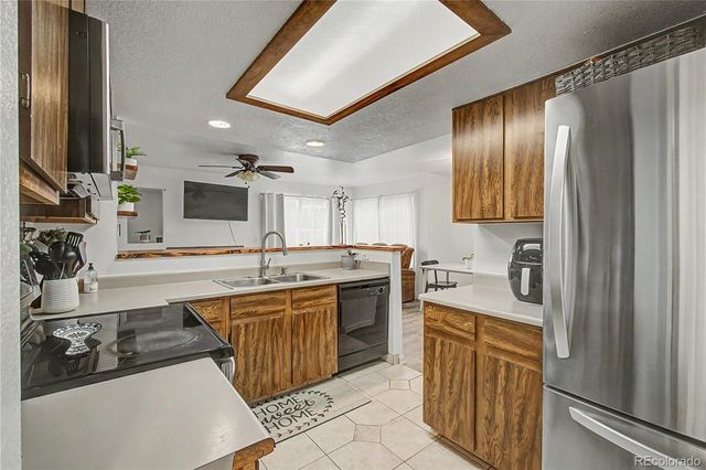 868 S Reed Court A, Lakewood, CO 80226