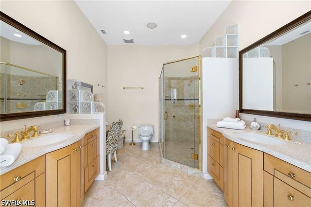 3860 Gordon DR, Naples, FL 34102