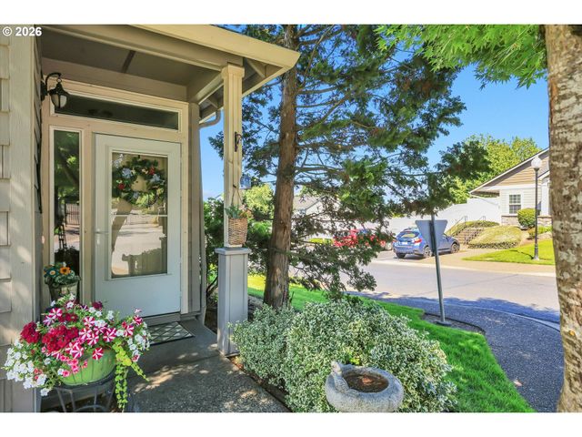 21799 Ne LARKSPUR Ln, Fairview, OR 97024