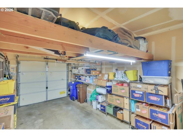 21799 Ne LARKSPUR Ln, Fairview, OR 97024
