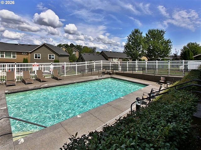 21799 Ne LARKSPUR Ln, Fairview, OR 97024