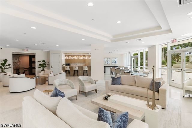 4255 Gulf Shore BLVD N 801, Naples, FL 34103