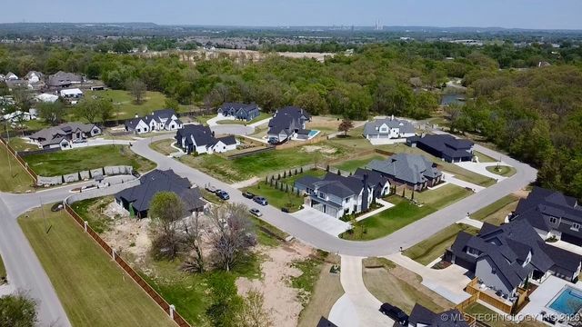 11515 S 32nd West Avenue, Jenks, OK 74037