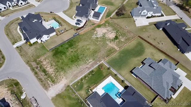 11515 S 32nd West Avenue, Jenks, OK 74037