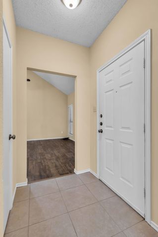 2015 Falcon Ridge Drive B, Carrollton, TX 75010