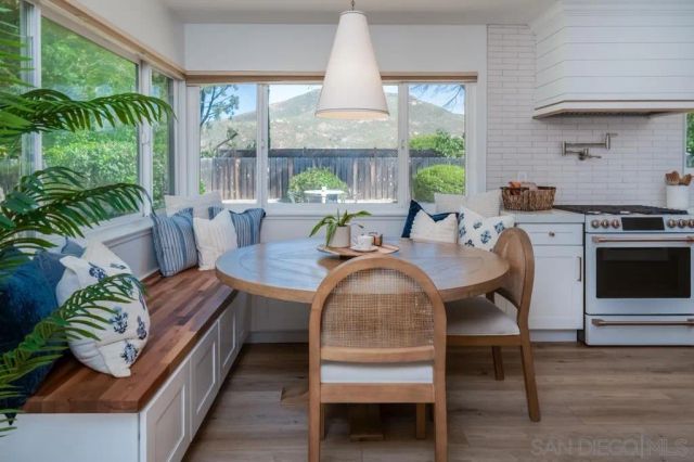 7634 Flag Lake, San Diego, CA 92119