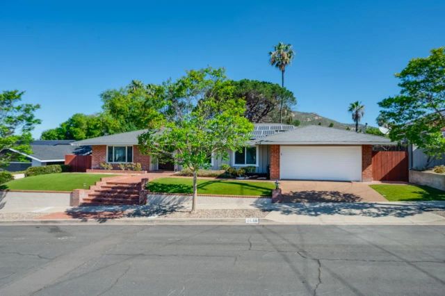 7634 Flag Lake, San Diego, CA 92119