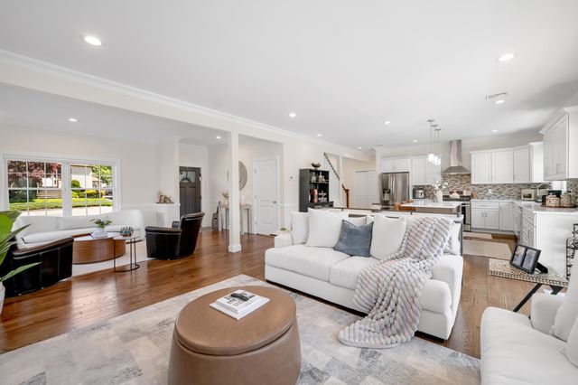 53 COGER ST, Saddle Brook, NJ 07663