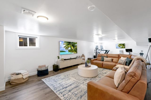 53 COGER ST, Saddle Brook, NJ 07663