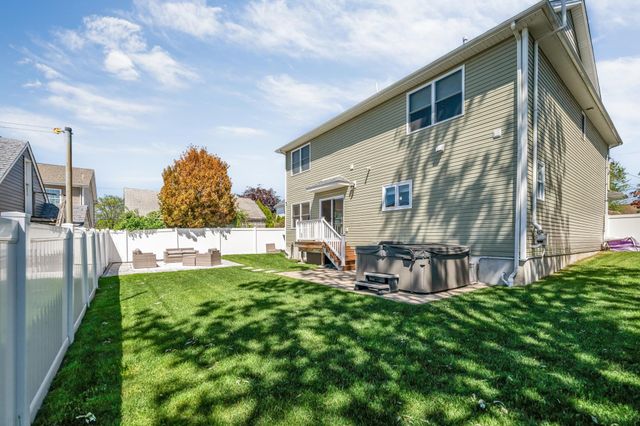 53 COGER ST, Saddle Brook, NJ 07663