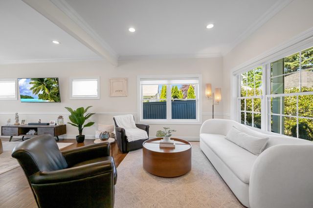53 COGER ST, Saddle Brook, NJ 07663