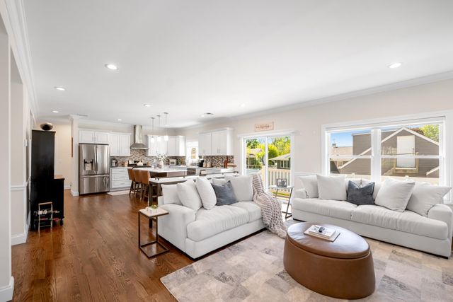 53 COGER ST, Saddle Brook, NJ 07663