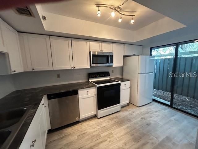 5647 SUMMER SIDE LANE 41A, Sarasota, FL 34231