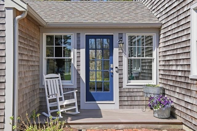 6 Stonefield Drive, Sandwich, MA 02537