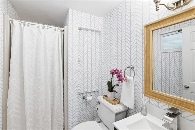 6 Stonefield Drive, Sandwich, MA 02537