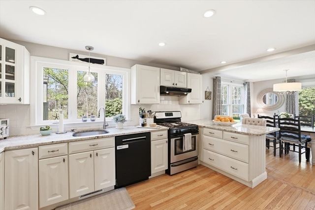 6 Stonefield Drive, Sandwich, MA 02537