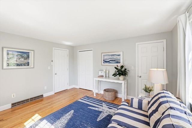 6 Stonefield Drive, Sandwich, MA 02537