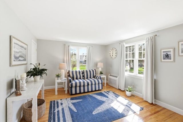 6 Stonefield Drive, Sandwich, MA 02537