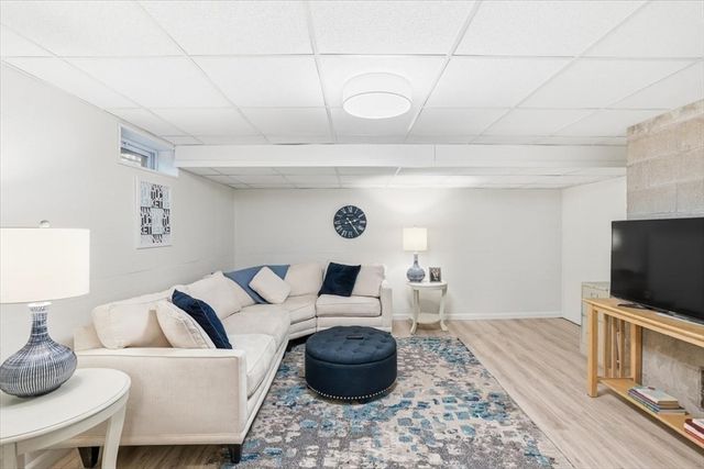 6 Stonefield Drive, Sandwich, MA 02537