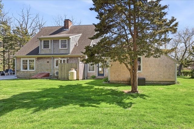 6 Stonefield Drive, Sandwich, MA 02537