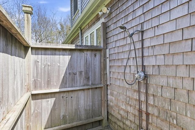 6 Stonefield Drive, Sandwich, MA 02537
