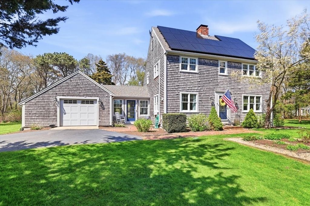 6 Stonefield Drive, Sandwich, MA 02537
