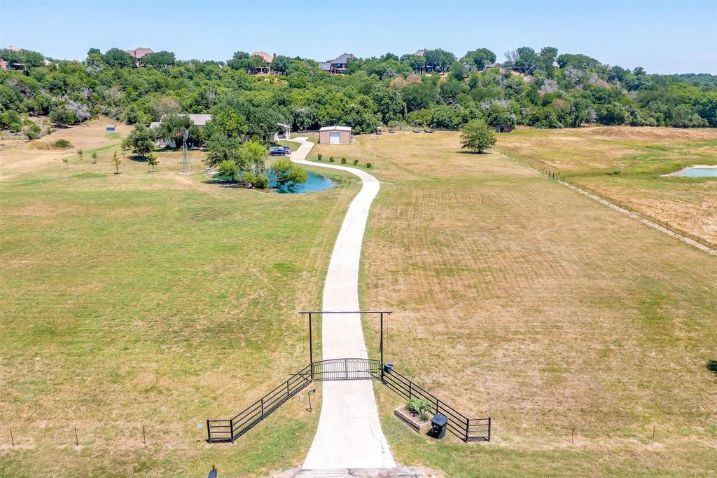 819 Old Annetta Road, Aledo, TX 76008