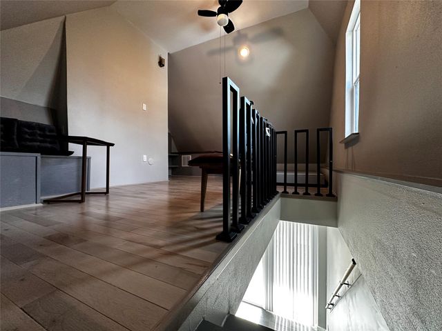 914 E 39th ST 2, Austin, TX 78751