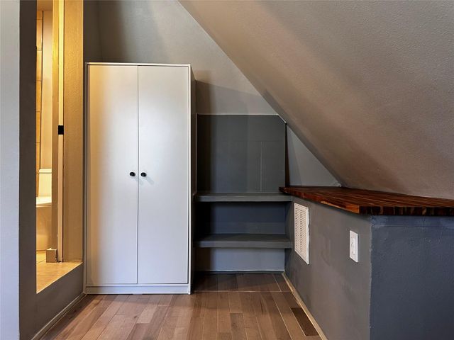 914 E 39th ST 2, Austin, TX 78751