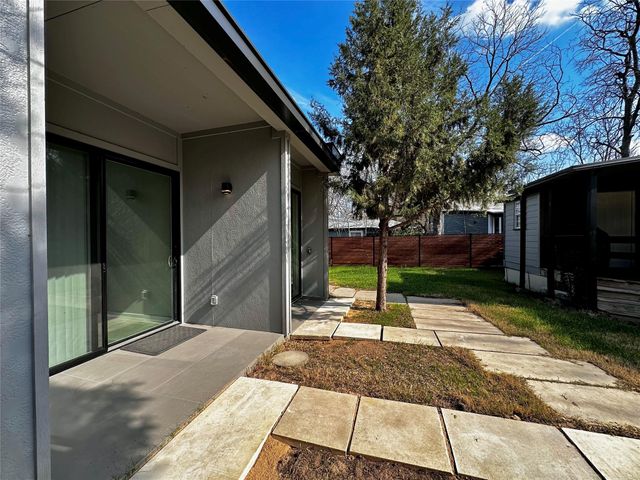 914 E 39th ST 2, Austin, TX 78751