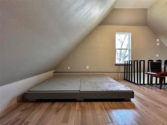 914 E 39th ST 2, Austin, TX 78751