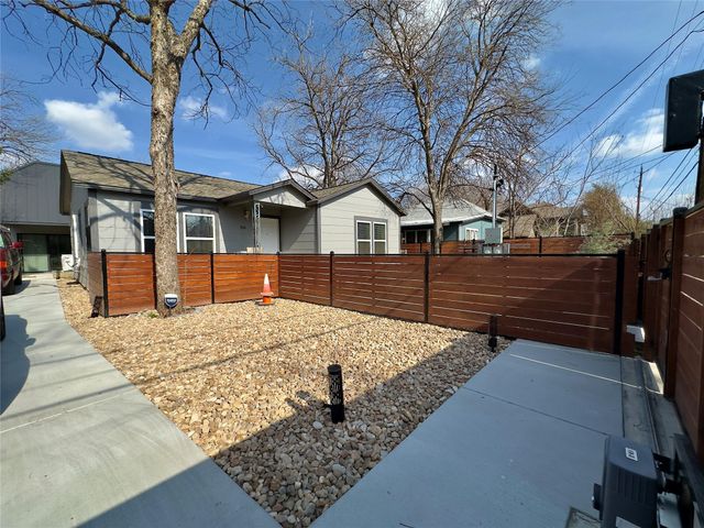 914 E 39th ST 2, Austin, TX 78751