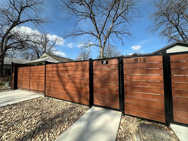 914 E 39th ST 2, Austin, TX 78751