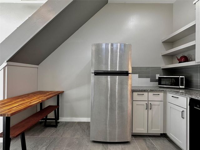 914 E 39th ST 2, Austin, TX 78751