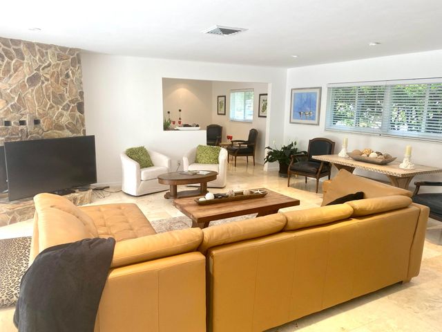 1120 SW 15th Street, Boca Raton, FL 33486