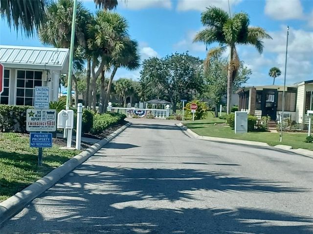 213 LAZY RIVER ROAD, North Port, FL 34287