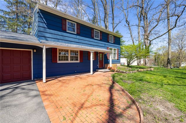 19 Laureldale Drive, Pittsford, NY 14534