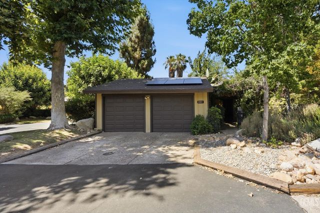 5921 Margaret Court, Bakersfield, CA 93306