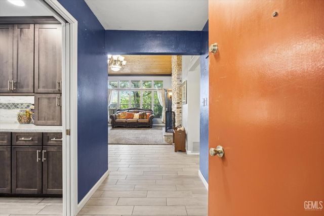 5921 Margaret Court, Bakersfield, CA 93306