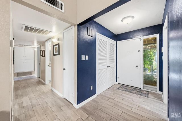 5921 Margaret Court, Bakersfield, CA 93306