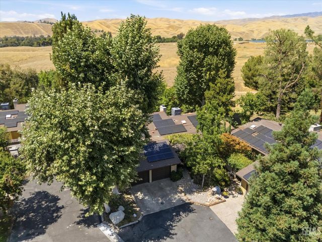5921 Margaret Court, Bakersfield, CA 93306