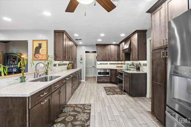 5921 Margaret Court, Bakersfield, CA 93306