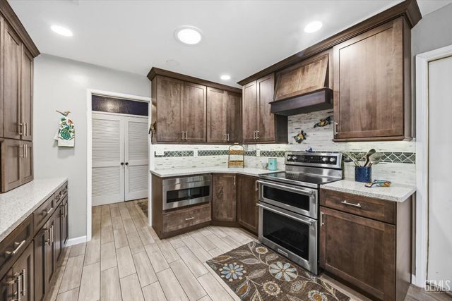 5921 Margaret Court, Bakersfield, CA 93306